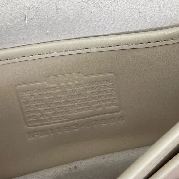 COACH Vintage Dinky Pouch Sling Back Off White/Ivory Crossbody Bag Rare - Picture 10 of 16